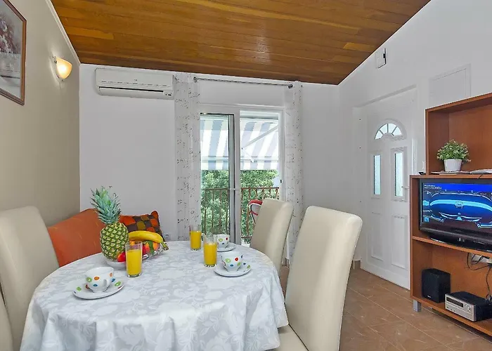 Casa de hóspedes Neven Makarska