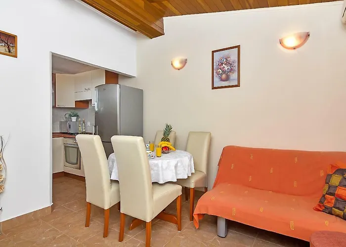 Neven Casa de hóspedes Makarska